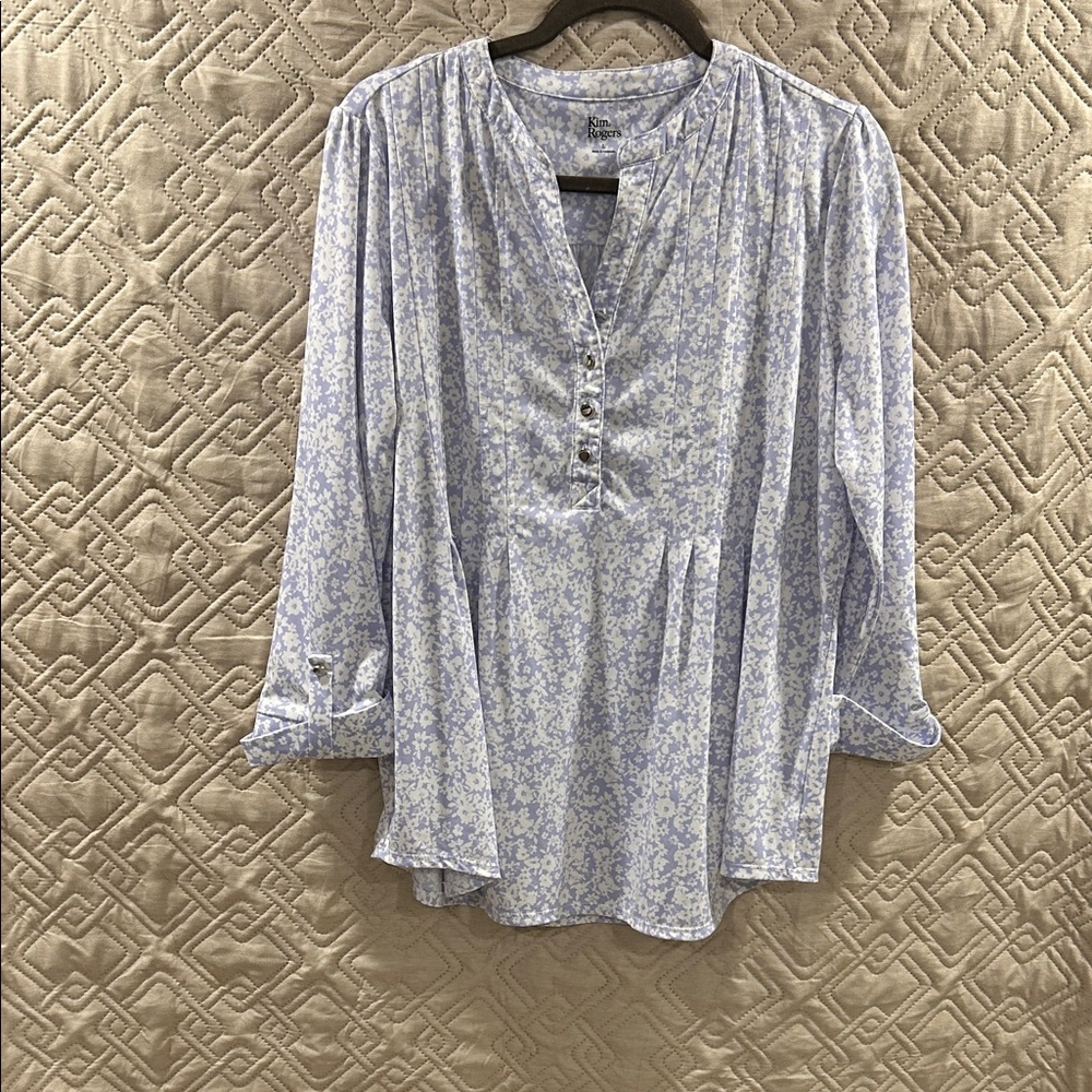 Kim Rogers Blue and White Floral Button-Front Blouse